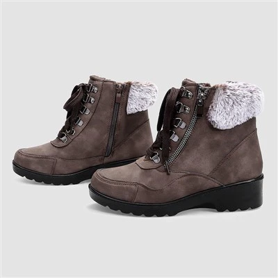 Mga Boots Flat nga Sapatos sa Babaye
